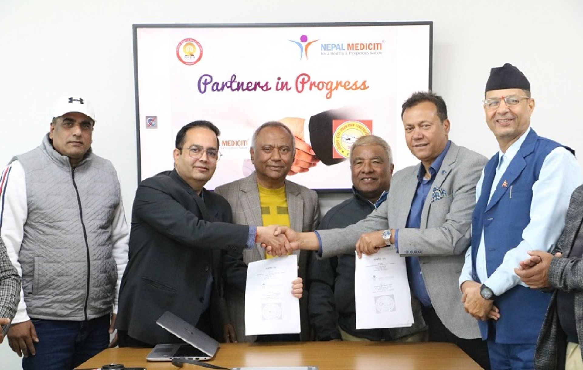 नेपाल मेडिसिटी र ट्रक व्यवसायी महासंघबिच सहकार्य नवीकरण, उपचारमा छुट दिइने 